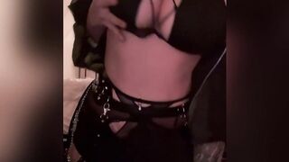 Tattooed Waifu (undersiegexo) OnlyFans Leaks siegexxx Natural Tiddies 27