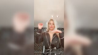 Crystal Storm (crystalstorm101) OnlyFans Leaks crystalboygirl1011 Horny Blondie 159