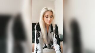 Crystal Storm (crystalstorm101) OnlyFans Leaks crystalboygirl1011 Horny Blondie 89