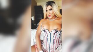 Zafiro_exotica (Thai) OnlyFans Leaks transgender shemale exotic 137