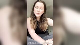 Elfbxby Nerd Girl Small Tits Onlyfans Leaks Amateur Porn Video 17