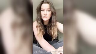 Elfbxby Nerd Girl Small Tits Onlyfans Leaks Amateur Porn Video 17