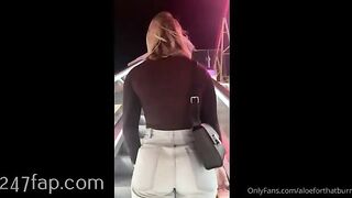 Aloe4ThatBurn says the prick is yummy, spit on the dickhead and blowjob hard