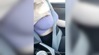 Aloe4ThatBurn exposing her boob during driving, seat belt not loose enough