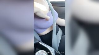 Aloe4ThatBurn exposing her boob during driving, seat belt not loose enough