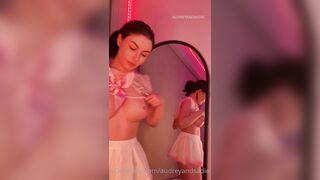 Audrey & Sadie (audreyandsadie) OnlyFans Leaks OnlyFans Leaks Lesbian Girls are Hot 2