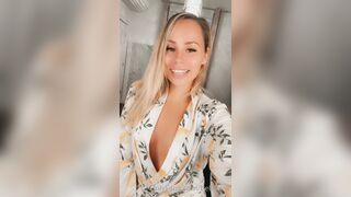 Belllexox (Belle) OnlyFans Leaks the Queen of Close-up 16