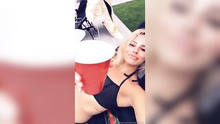 Belllexox (Belle) OnlyFans Leaks the Queen of Close-up 104