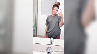 Camilaelle OnlyFans Leaks Latina Curled Hair Lady 231