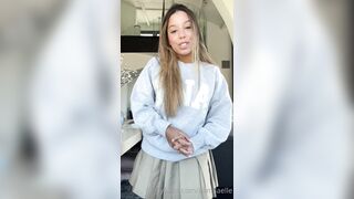 Camilaelle OnlyFans Leaks Latina Curled Hair Lady 213