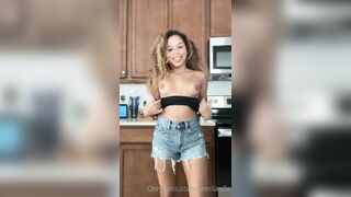 Camilaelle OnlyFans Leaks Latina Curled Hair Lady 465