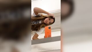 Camilaelle OnlyFans Leaks Latina Curled Hair Lady 605