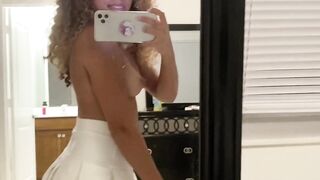 Camilaelle OnlyFans Leaks Latina Curled Hair Lady 524