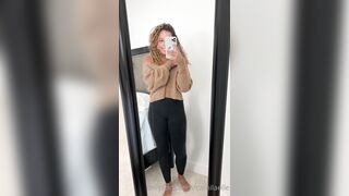 Camilaelle OnlyFans Leaks Latina Curled Hair Lady 332