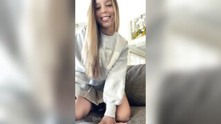 Camilaelle OnlyFans Leaks Latina Curled Hair Lady 25