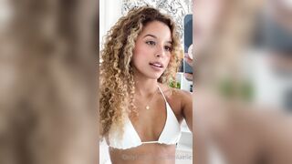 Camilaelle OnlyFans Leaks Latina Curled Hair Lady 561