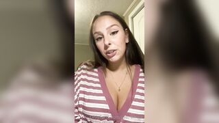 Just-wingit (Hailey aka Wing) OnlyFans Leaks HIGHLIGHT College Student Exploring her Sexuality 2