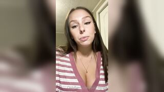 Just-wingit (Hailey aka Wing) OnlyFans Leaks HIGHLIGHT College Student Exploring her Sexuality 2