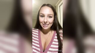 Just-wingit (Hailey aka Wing) OnlyFans Leaks HIGHLIGHT College Student Exploring her Sexuality 8