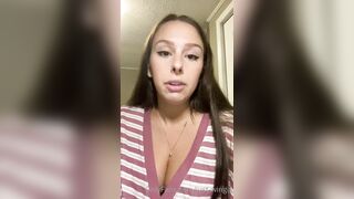 Just-wingit (Hailey aka Wing) OnlyFans Leaks HIGHLIGHT College Student Exploring her Sexuality 8