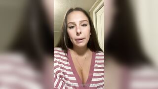 Just-wingit (Hailey aka Wing) OnlyFans Leaks HIGHLIGHT College Student Exploring her Sexuality 3