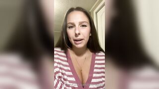 Just-wingit (Hailey aka Wing) OnlyFans Leaks HIGHLIGHT College Student Exploring her Sexuality 3