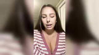 Just-wingit (Hailey aka Wing) OnlyFans Leaks HIGHLIGHT College Student Exploring her Sexuality 3