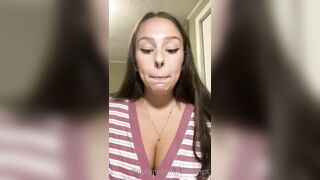 Just-wingit (Hailey aka Wing) OnlyFans Leaks HIGHLIGHT College Student Exploring her Sexuality 7