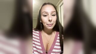 Just-wingit (Hailey aka Wing) OnlyFans Leaks HIGHLIGHT College Student Exploring her Sexuality 7