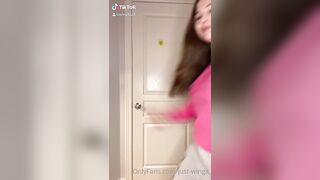 Just-wingit (Hailey aka Wing) OnlyFans Leaks College Student Exploring her Sexuality 176