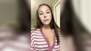 Just-wingit (Hailey aka Wing) OnlyFans Leaks HIGHLIGHT College Student Exploring her Sexuality 1