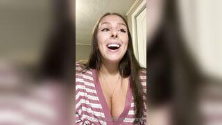 Just-wingit (Hailey aka Wing) OnlyFans Leaks HIGHLIGHT College Student Exploring her Sexuality 1