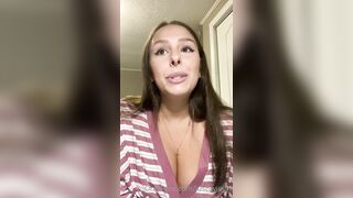 Just-wingit (Hailey aka Wing) OnlyFans Leaks HIGHLIGHT College Student Exploring her Sexuality 1