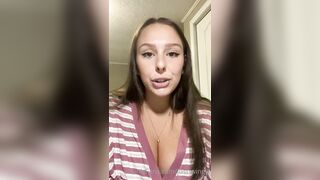 Just-wingit (Hailey aka Wing) OnlyFans Leaks HIGHLIGHT College Student Exploring her Sexuality 1