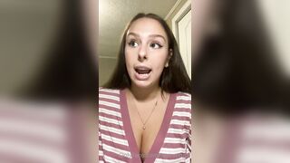 Just-wingit (Hailey aka Wing) OnlyFans Leaks HIGHLIGHT College Student Exploring her Sexuality 9