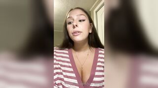 Just-wingit (Hailey aka Wing) OnlyFans Leaks HIGHLIGHT College Student Exploring her Sexuality 9