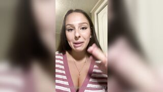 Just-wingit (Hailey aka Wing) OnlyFans Leaks HIGHLIGHT College Student Exploring her Sexuality 4