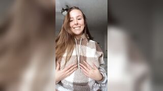 Just-wingit (Hailey aka Wing) OnlyFans Leaks College Student Exploring her Sexuality 190