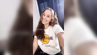 Just-wingit (Hailey aka Wing) OnlyFans Leaks College Student Exploring her Sexuality 146