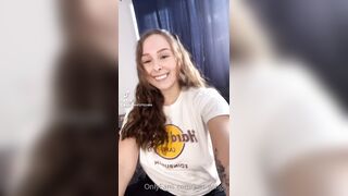 Just-wingit (Hailey aka Wing) OnlyFans Leaks College Student Exploring her Sexuality 146
