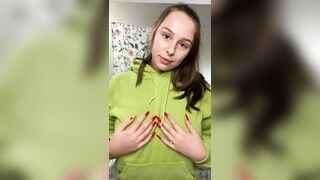 Just-wingit (Hailey aka Wing) OnlyFans Leaks College Student Exploring her Sexuality 211