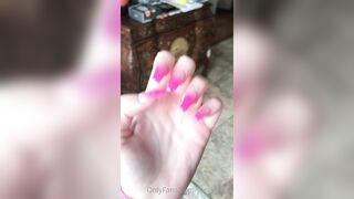 Just-wingit (Hailey aka Wing) OnlyFans Leaks College Student Exploring her Sexuality 229