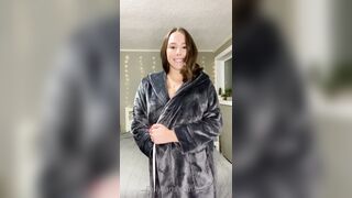 Just-wingit (Hailey aka Wing) OnlyFans Leaks College Student Exploring her Sexuality 212