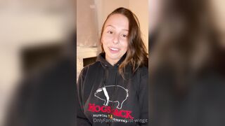 Just-wingit (Hailey aka Wing) OnlyFans Leaks College Student Exploring her Sexuality 12