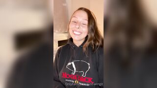 Just-wingit (Hailey aka Wing) OnlyFans Leaks College Student Exploring her Sexuality 12