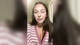 Just-wingit (Hailey aka Wing) OnlyFans Leaks HIGHLIGHT College Student Exploring her Sexuality 10