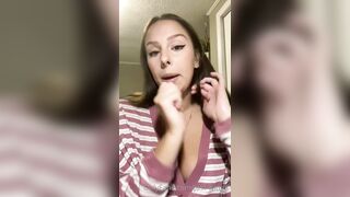 Just-wingit (Hailey aka Wing) OnlyFans Leaks HIGHLIGHT College Student Exploring her Sexuality 10