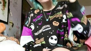 Lostpizzaslicez (Kay) OnlyFans Suicide Girl is a Cat Mom and a Psych Major 31