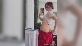 Amaimaiofficial (Mai) OnlyFans Leaks Smol Erotic Cosplayers with Big Perv 323