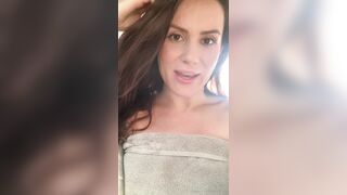 Charlieerose3 (Ex British Cop) OnlyFans Leaks turned into MILF 384